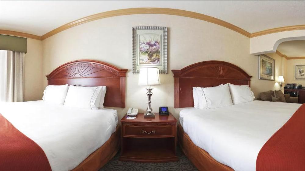 Holiday Inn Express & Suites Bakersfield Central By Ihg Екстер'єр фото