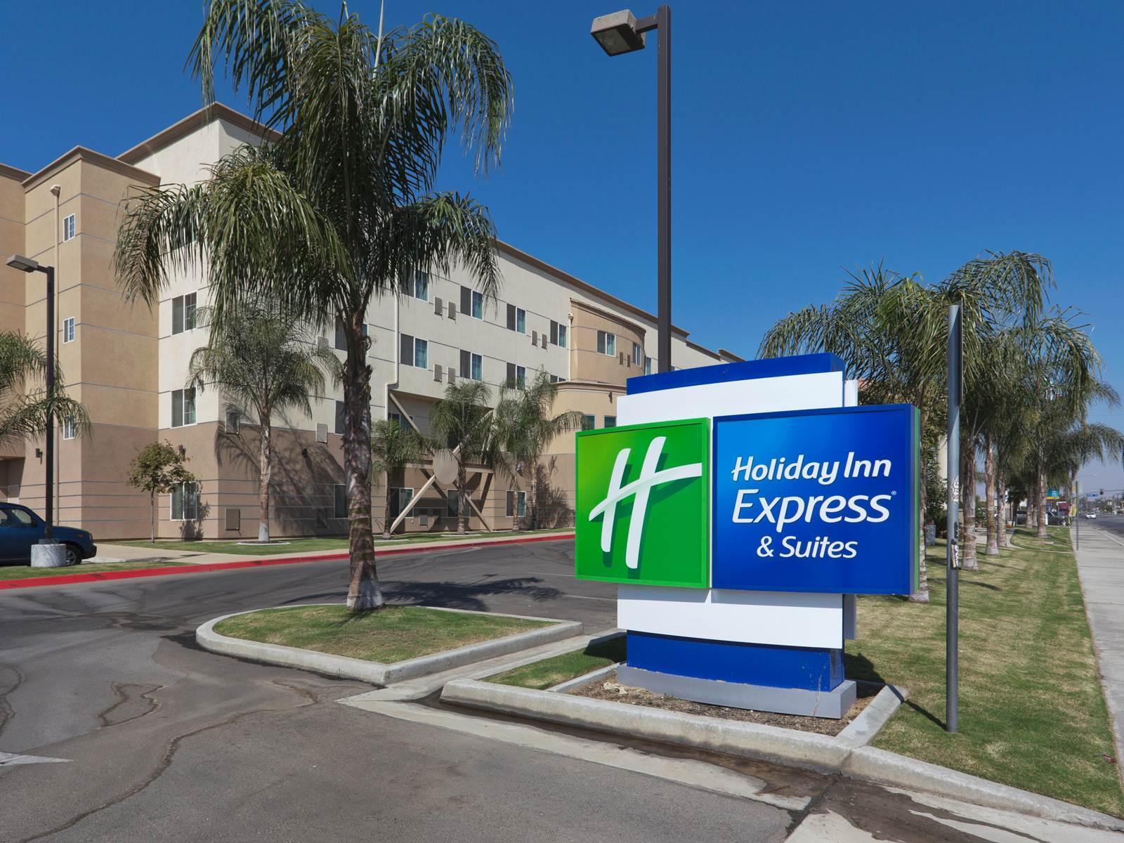 Holiday Inn Express & Suites Bakersfield Central By Ihg Екстер'єр фото